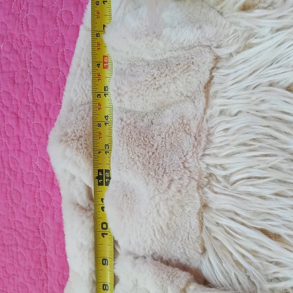 BCBGeneration FUN Faux Fur Jacket XL EUC - Picture 10 of 13